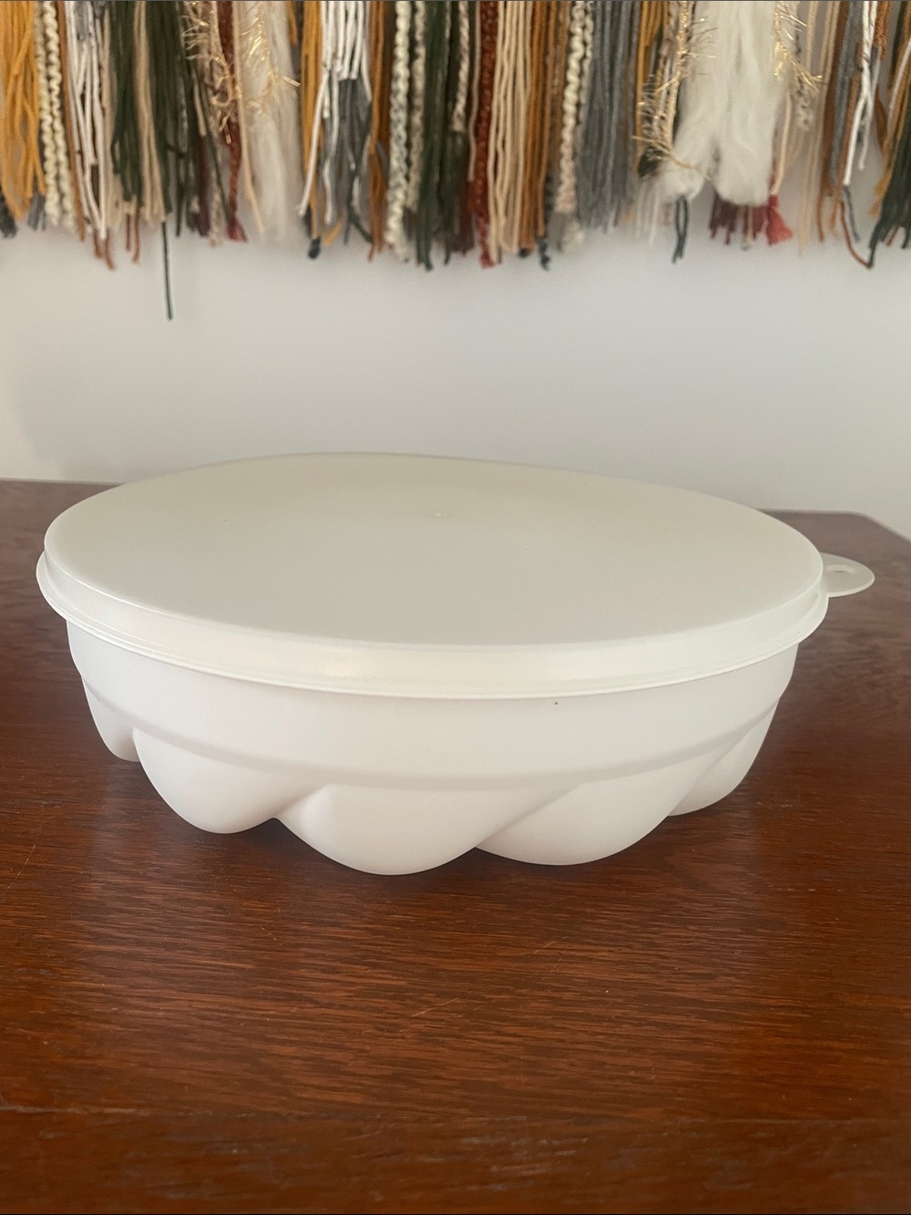 Vintage white jello - ring mold with lid